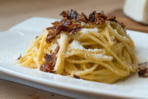 Un piatto di pasta alla gricia