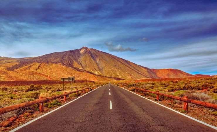 strada e vulcano